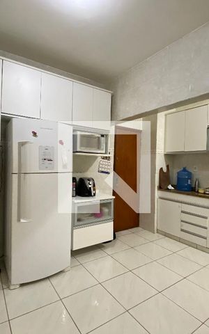 Apartamento à venda com 82m², 3 quartos e 1 vaga Apartamento à venda com 82m², 3 quartos e 1 vagaCozinha e Área de Serviço