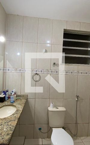 Apartamento à venda com 82m², 3 quartos e 1 vaga Apartamento à venda com 82m², 3 quartos e 1 vagaBanheiro
