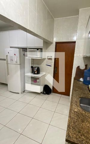 Apartamento à venda com 82m², 3 quartos e 1 vaga Apartamento à venda com 82m², 3 quartos e 1 vagaCozinha e Área de Serviço