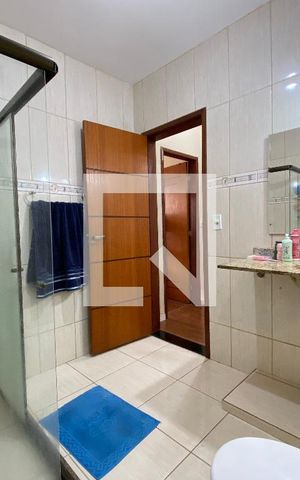 Apartamento à venda com 82m², 3 quartos e 1 vaga Apartamento à venda com 82m², 3 quartos e 1 vagaBanheiro