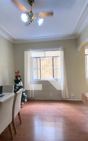 Apartamento à venda com 82m², 3 quartos e 1 vaga Apartamento à venda com 82m², 3 quartos e 1 vagaSala