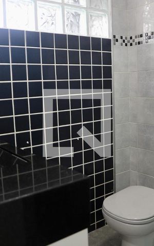 Apartamento à venda com 68m², 2 quartos e sem vaga Apartamento à venda com 68m², 2 quartos e sem vagaBanheiro