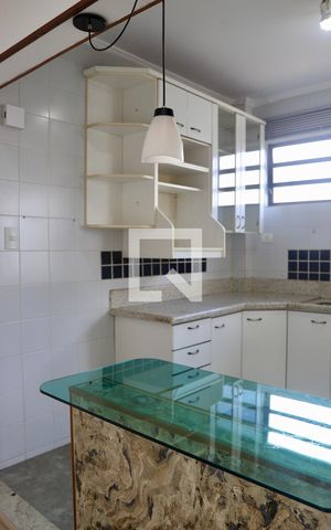 Apartamento à venda com 68m², 2 quartos e sem vaga Apartamento à venda com 68m², 2 quartos e sem vagaCozinha
