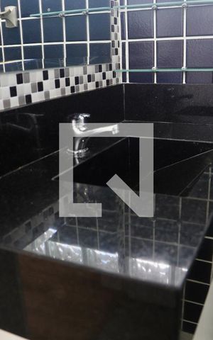 Apartamento à venda com 68m², 2 quartos e sem vaga Apartamento à venda com 68m², 2 quartos e sem vagaBanheiro