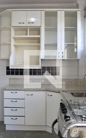 Apartamento à venda com 68m², 2 quartos e sem vaga Apartamento à venda com 68m², 2 quartos e sem vagaCozinha