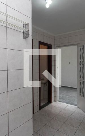 Casa à venda com 195m², 4 quartos e 3 vagas Casa à venda com 195m², 4 quartos e 3 vagasÁrea de Serviço