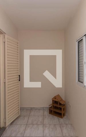 Casa à venda com 195m², 4 quartos e 3 vagas Casa à venda com 195m², 4 quartos e 3 vagasQuarto 1