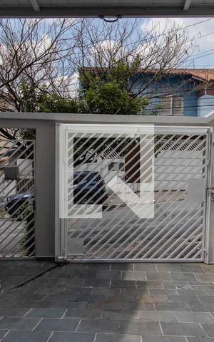 Casa à venda com 195m², 4 quartos e 3 vagas Casa à venda com 195m², 4 quartos e 3 vagasGaragem
