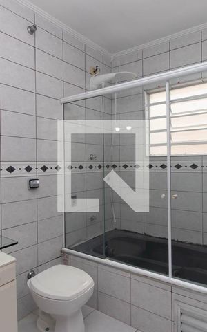 Casa à venda com 195m², 4 quartos e 3 vagas Casa à venda com 195m², 4 quartos e 3 vagasBanheiro da Suíte