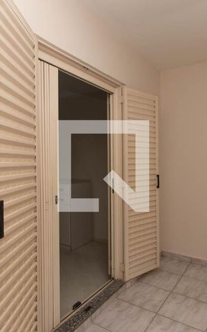 Casa à venda com 195m², 4 quartos e 3 vagas Casa à venda com 195m², 4 quartos e 3 vagasQuarto 1
