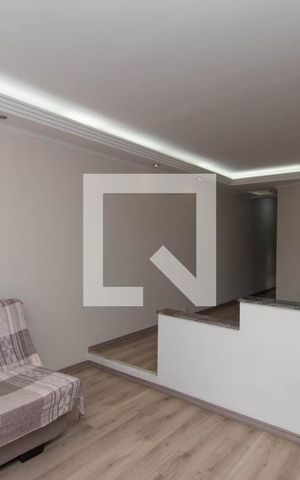 Casa à venda com 195m², 4 quartos e 3 vagas Casa à venda com 195m², 4 quartos e 3 vagasSala
