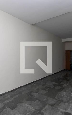 Casa à venda com 195m², 4 quartos e 3 vagas Casa à venda com 195m², 4 quartos e 3 vagasGaragem