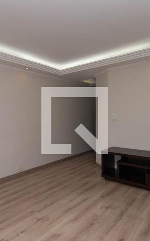 Casa à venda com 195m², 4 quartos e 3 vagas Casa à venda com 195m², 4 quartos e 3 vagasSala