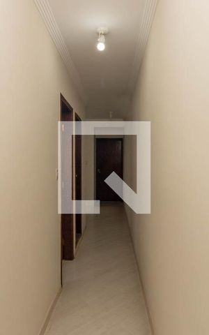 Casa à venda com 195m², 4 quartos e 3 vagas Casa à venda com 195m², 4 quartos e 3 vagasCorredor dos Quartos