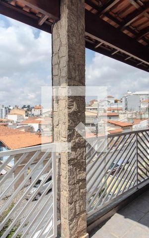 Casa à venda com 195m², 4 quartos e 3 vagas Casa à venda com 195m², 4 quartos e 3 vagasÁrea Externa