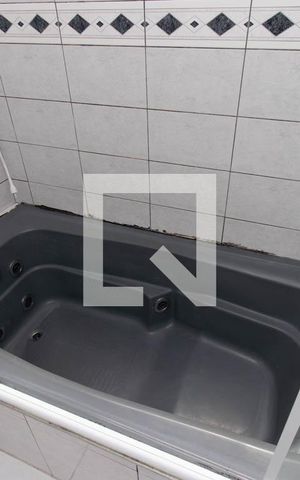 Casa à venda com 195m², 4 quartos e 3 vagas Casa à venda com 195m², 4 quartos e 3 vagasBanheiro da Suíte