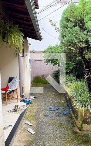 Casa à venda com 490m², 8 quartos e 4 vagas Casa à venda com 490m², 8 quartos e 4 vagasÁrea comum