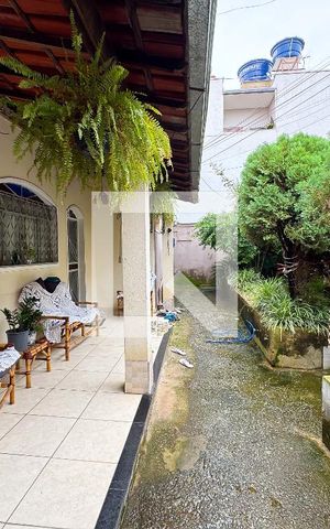 Casa à venda com 490m², 8 quartos e 4 vagas Casa à venda com 490m², 8 quartos e 4 vagasÁrea comum