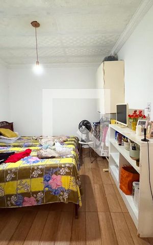 Casa à venda com 490m², 8 quartos e 4 vagas Casa à venda com 490m², 8 quartos e 4 vagasQuarto