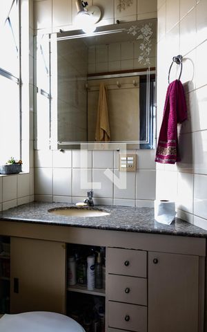 Apartamento à venda com 177m², 3 quartos e 2 vagas Apartamento à venda com 177m², 3 quartos e 2 vagasBanheiro da Suíte