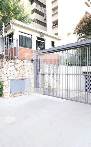 Apartamento à venda com 121m², 3 quartos e 1 vagaFachada