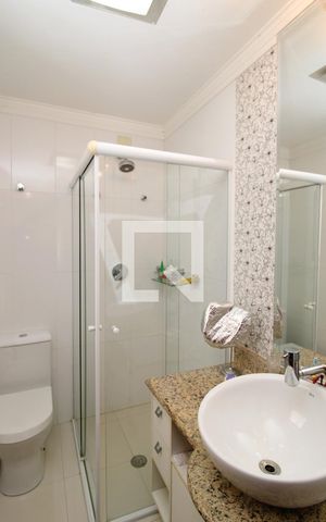 Casa para alugar com 200m², 3 quartos e 4 vagasBanheiro da Suíte 1
