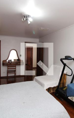 Casa para alugar com 200m², 3 quartos e 4 vagasSuíte 1