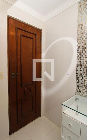 Casa para alugar com 200m², 3 quartos e 4 vagasBanheiro da Suíte 2