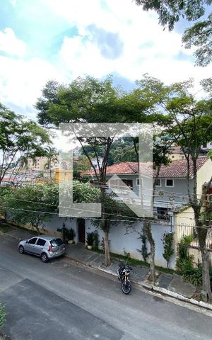 Casa para alugar com 200m², 3 quartos e 4 vagas Casa para alugar com 200m², 3 quartos e 4 vagasÁrea externa