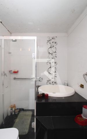 Casa para alugar com 200m², 3 quartos e 4 vagasBanheiro da Suíte 3