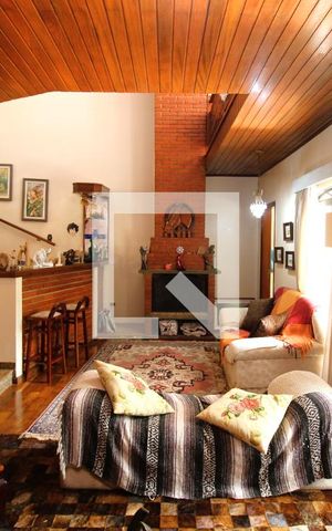 Casa para alugar com 200m², 3 quartos e 4 vagasSala