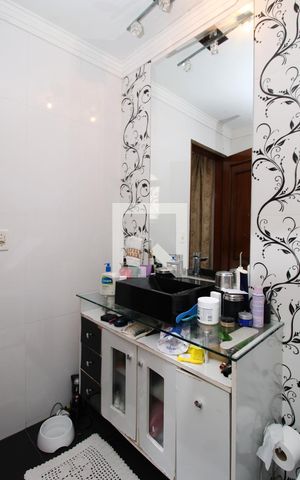 Casa para alugar com 200m², 3 quartos e 4 vagasBanheiro da Suíte 3