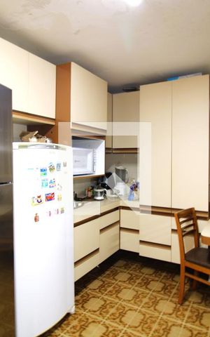 Casa para alugar com 200m², 3 quartos e 4 vagasCozinha