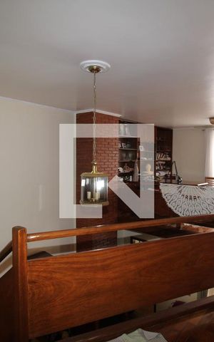 Casa para alugar com 200m², 3 quartos e 4 vagasEscritório