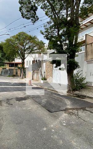 Casa para alugar com 200m², 3 quartos e 4 vagas Casa para alugar com 200m², 3 quartos e 4 vagasVista da Rua