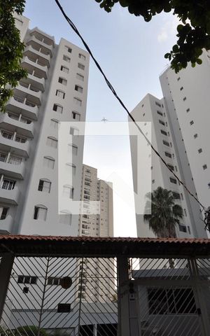 Apartamento à venda com 70m², 2 quartos e 1 vagaFachada