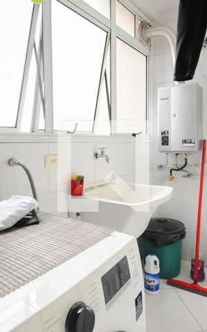 Apartamento à venda com 121m², 3 quartos e 3 vagas Apartamento à venda com 121m², 3 quartos e 3 vagasÁrea de Serviço