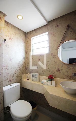 Apartamento à venda com 105m², 2 quartos e 2 vagasLavabo