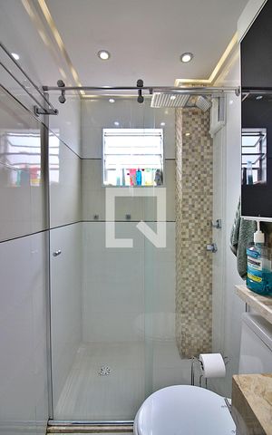 Apartamento à venda com 105m², 2 quartos e 2 vagasBanheiro Social