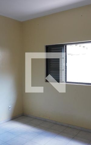 Casa para alugar com 100m², 2 quartos e 1 vagaQuarto 1