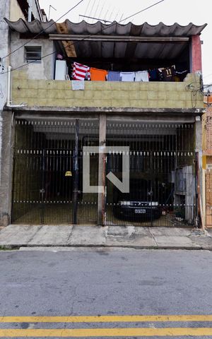 Casa à venda com 150m², 2 quartos e 1 vagaFachada