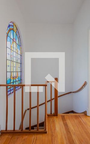 Casa à venda com 240m², 3 quartos e 3 vagasCorredor