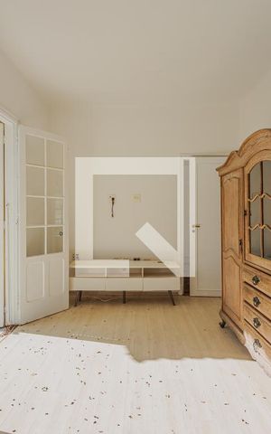 Casa à venda com 240m², 3 quartos e 3 vagasSuíte