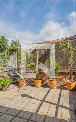 Casa à venda com 240m², 3 quartos e 3 vagasTerraço