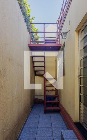 Casa à venda com 240m², 3 quartos e 3 vagasÁrea de Serviço
