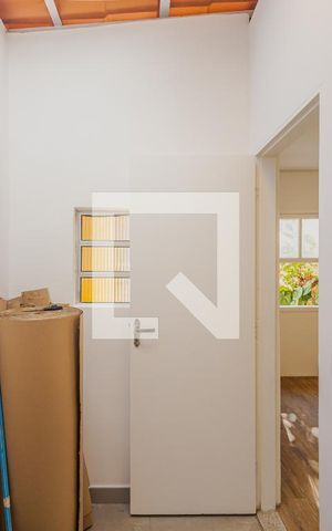 Casa à venda com 240m², 3 quartos e 3 vagasCasa 2
