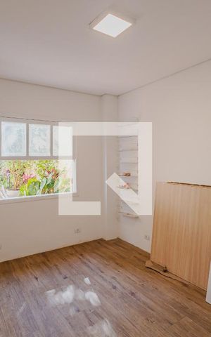 Casa à venda com 240m², 3 quartos e 3 vagasCasa 2