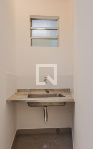 Casa à venda com 240m², 3 quartos e 3 vagasCasa 2