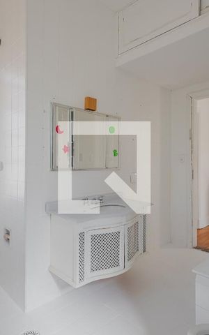 Casa à venda com 240m², 3 quartos e 3 vagasBanheiro