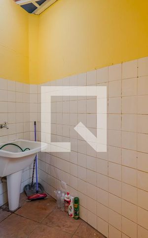 Casa à venda com 240m², 3 quartos e 3 vagasÁrea de Serviço